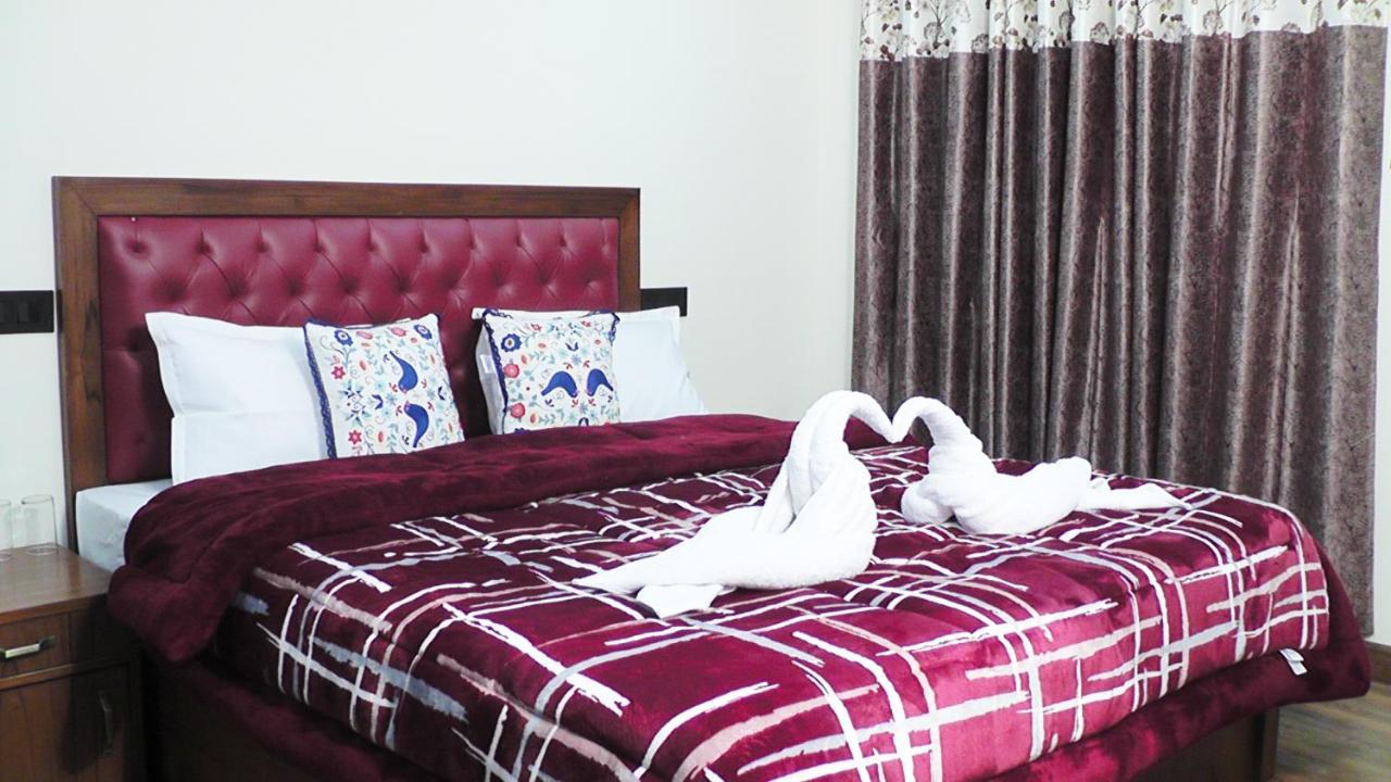 Hotel Jakhu Heights Shimla Exterior photo