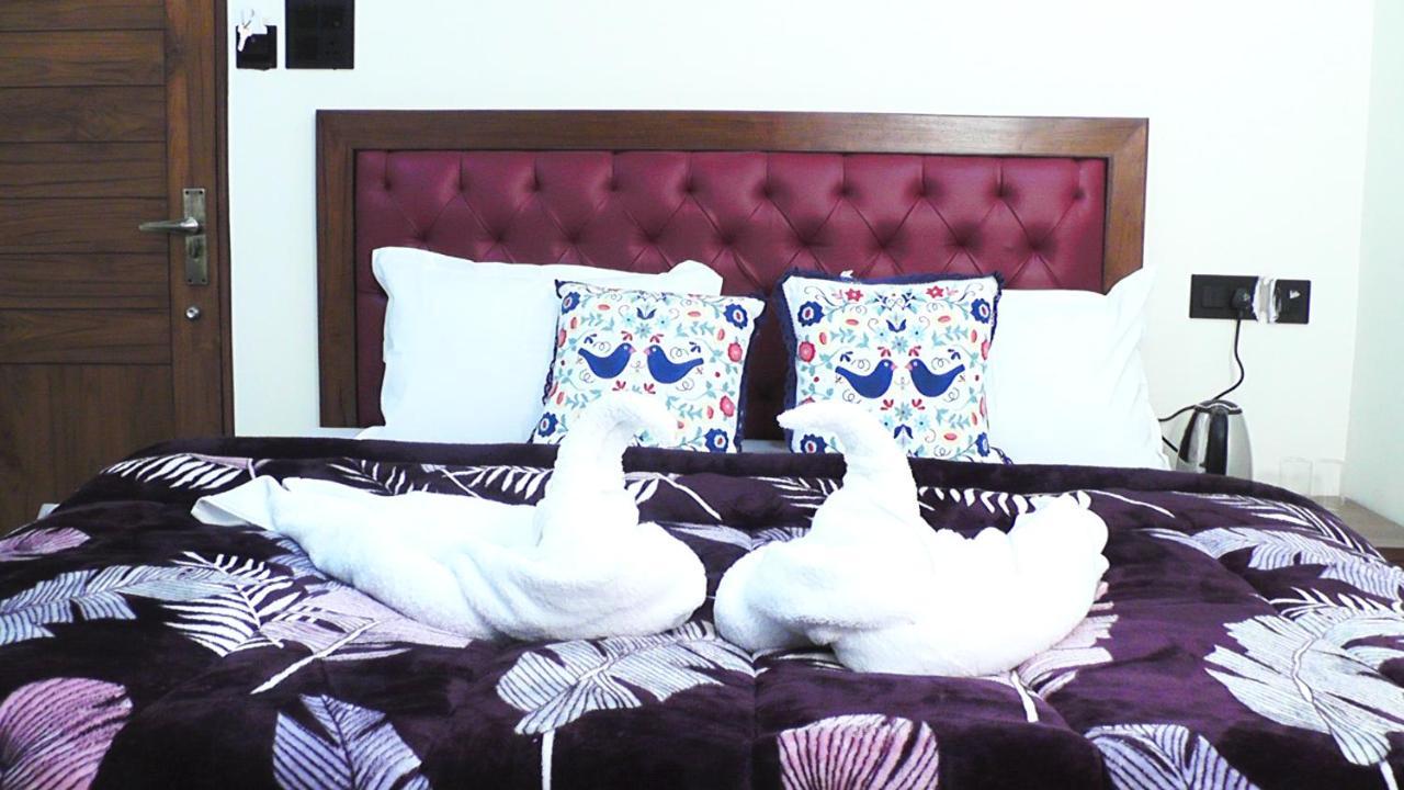 Hotel Jakhu Heights Shimla Exterior photo